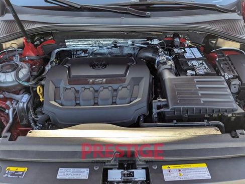 Used 2022 Volkswagen Tiguan SE image 32