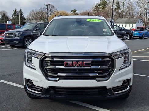 Used 2022 GMC Terrain AT4 w/ Infotainment Package II image 2