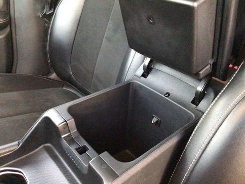 Used 2024 Jeep Grand Cherokee Altitude image 36