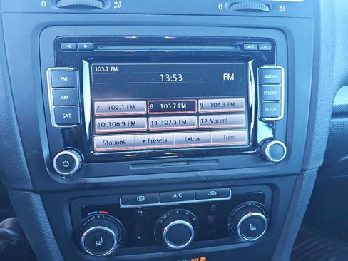 Used 2013 Volkswagen Jetta TDI image 25