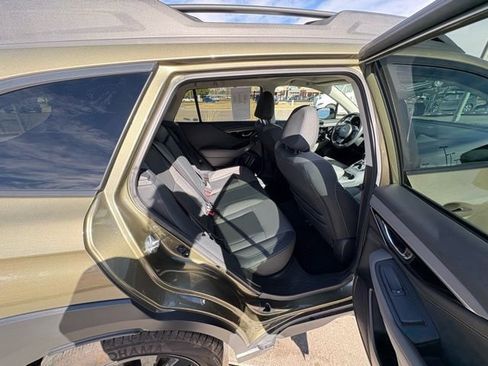 Used 2025 Subaru Outback Onyx Edition image 28