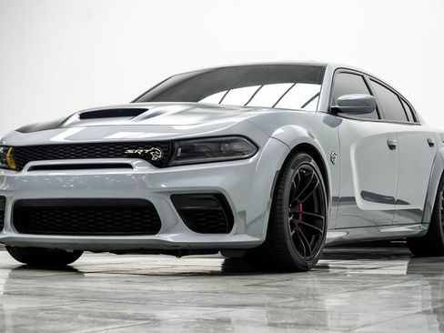 Used 2022 Dodge Charger SRT Hellcat w/ Harman/Kardon Audio Group RWD image 10