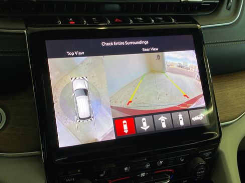 Used 2022 Jeep Grand Cherokee L Summit w/ Advanced Protech Group IV image 27