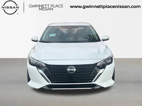 New 2025 Nissan Sentra SV image 2