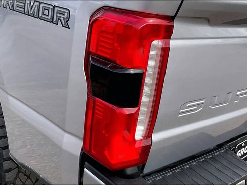 Used 2024 Ford F250 Lariat w/ Lariat Ultimate Package image 28