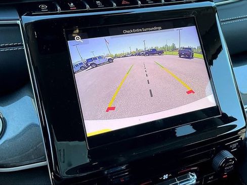 New 2023 Jeep Grand Cherokee L Laredo image 20