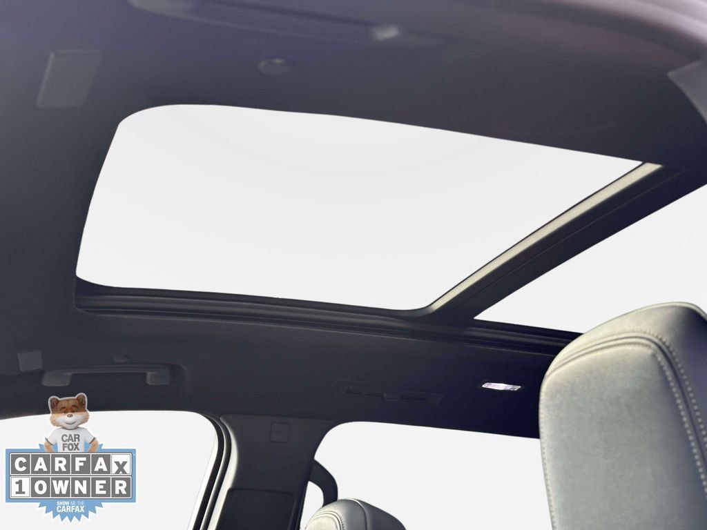 Used 2026 Chevrolet Traverse High Country w/ LPO, Floor Liner Package FWD image 19