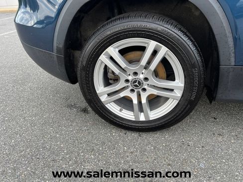 Used 2020 Mercedes-Benz GLB 250 4MATIC image 28