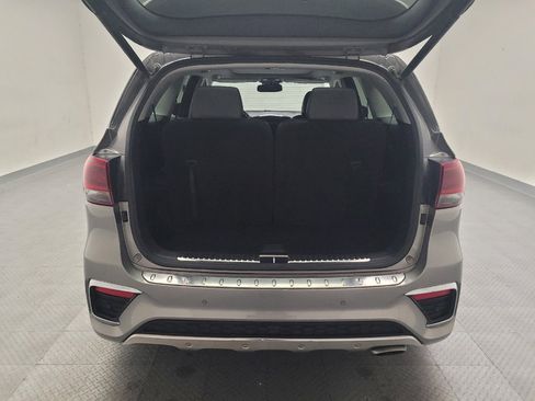Used 2019 Kia Sorento SX image 29