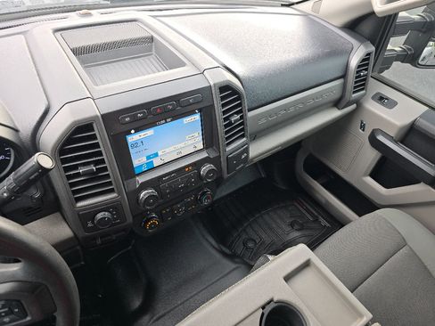 Used 2017 Ford F250 XL w/ STX Appearance Package AWD/4WD image 28