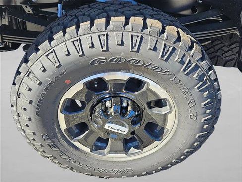 New 2026 Ford F350 Platinum w/ Tremor Off-Road Package image 8