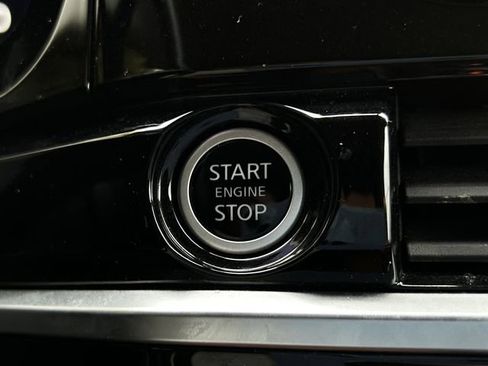 Used 2022 Nissan Pathfinder Platinum w/ Cargo Package FWD image 23