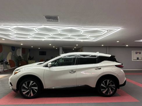 Used 2016 Nissan Murano Platinum w/ Platinum Technology Package FWD image 3