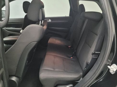 Used 2018 Jeep Grand Cherokee Laredo RWD image 18
