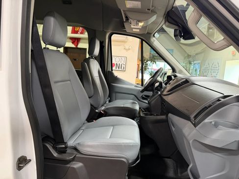 Used 2016 Ford Transit 350 XL RWD image 31