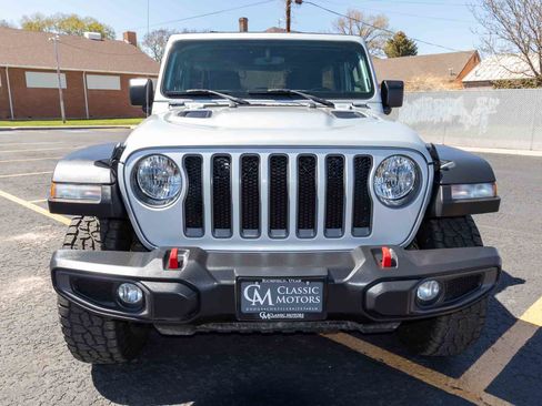 Used 2022 Jeep Wrangler Unlimited Rubicon AWD/4WD image 4