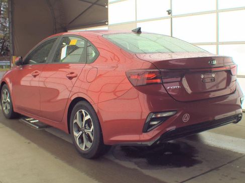 Used 2019 Kia Forte LXS FWD image 5