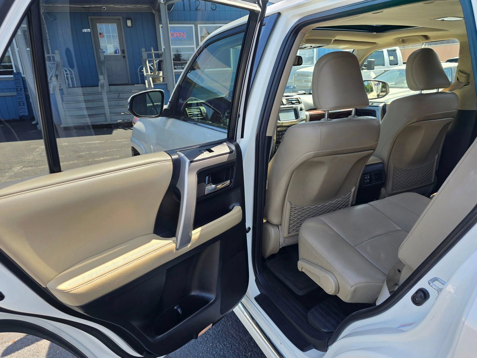 Used 2015 Toyota 4Runner Limited RWD image 16
