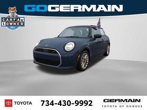 Used 2025 MINI Cooper S image 1