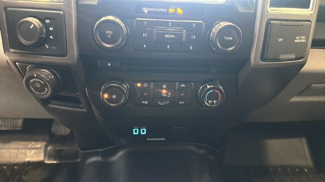 Used 2016 Ford F150 XLT w/ Equipment Group 302A Luxury AWD/4WD image 13