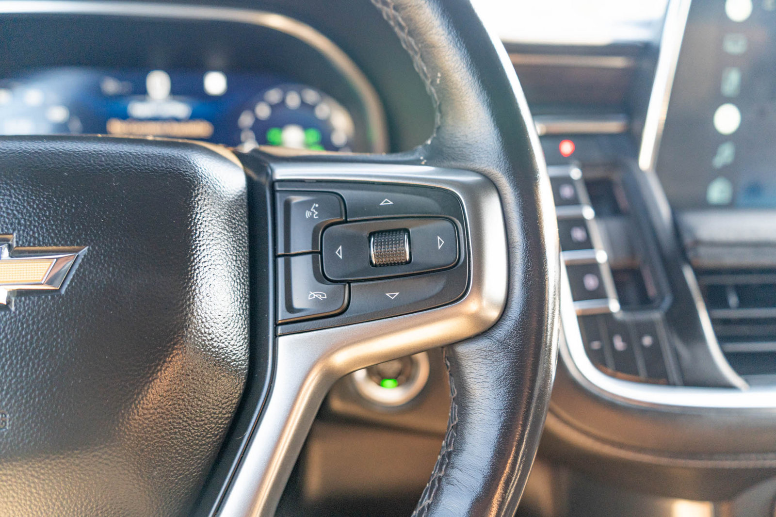 Used 2022 Chevrolet Tahoe LT w/ LT Signature Package RWD image 27