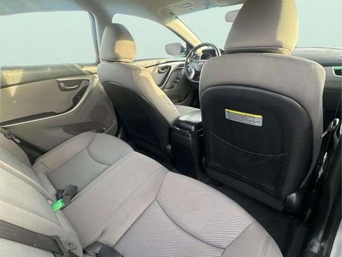 Used 2013 Hyundai Elantra GLS w/ Preferred Pkg image 16