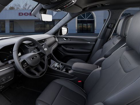 New 2025 Jeep Grand Cherokee L Overland w/ Advanced Protech Group III image 46