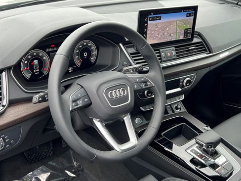 Used 2025 Audi Q5 2.0T Premium Plus w/ Premium Plus Package image 20