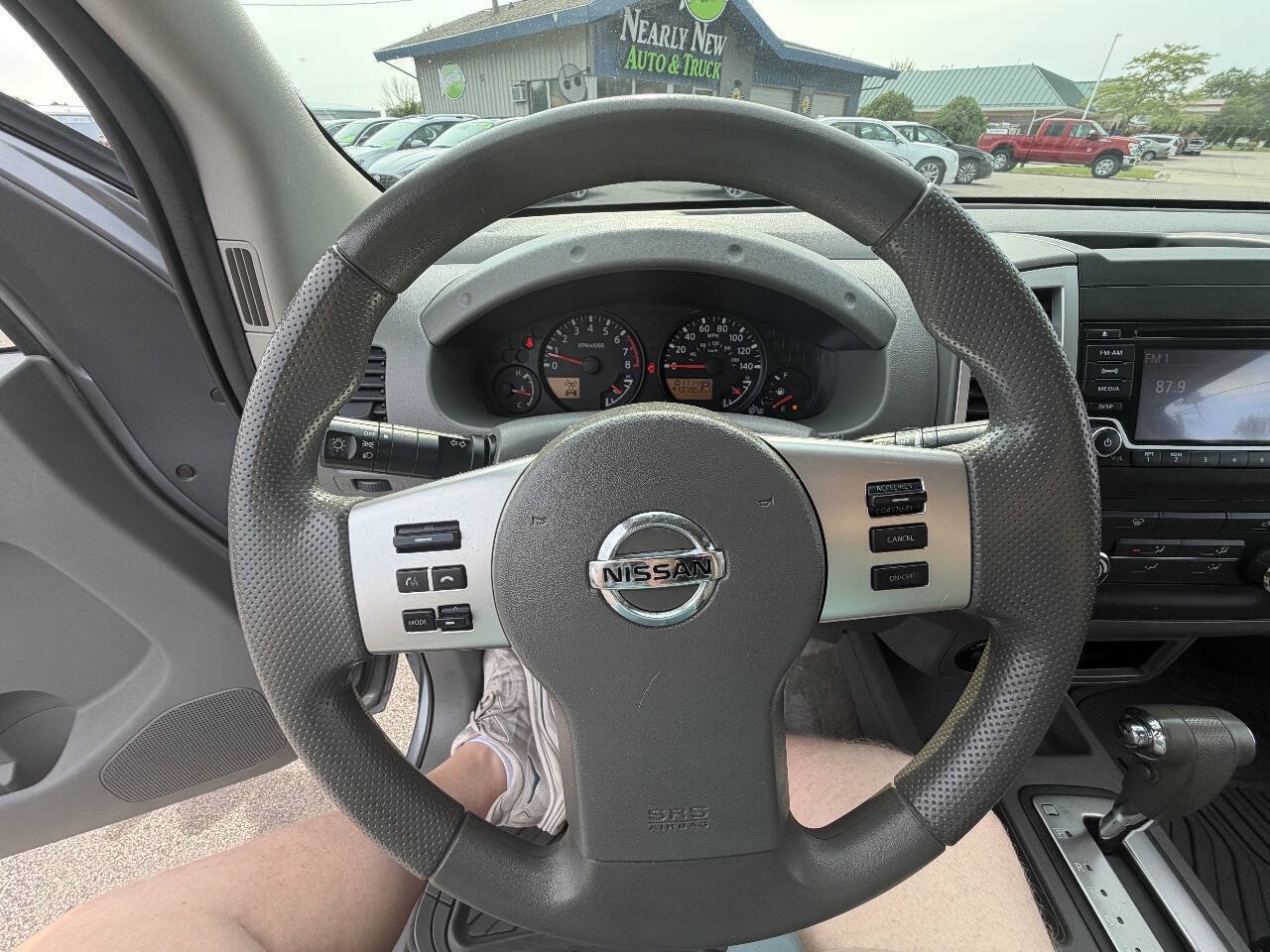Used 2018 Nissan Frontier SV AWD/4WD image 22