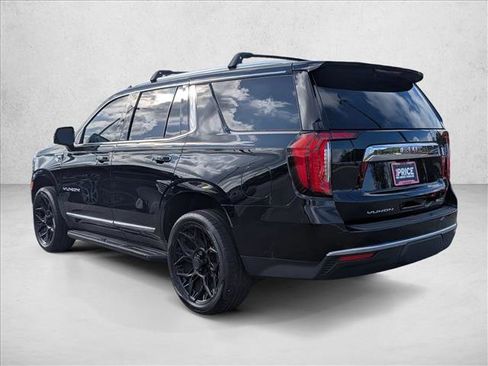 Used 2022 GMC Yukon SLT w/ SLT Premium Package AWD/4WD image 8