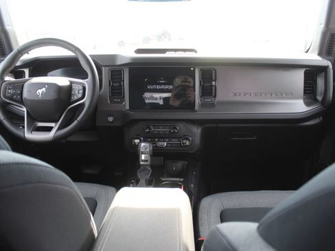 New 2025 Ford Bronco Big Bend AWD/4WD image 17