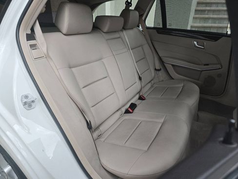 Used 2014 Mercedes-Benz E 350 E 350 Luxury 4MATIC AWD 4dr Wa image 88