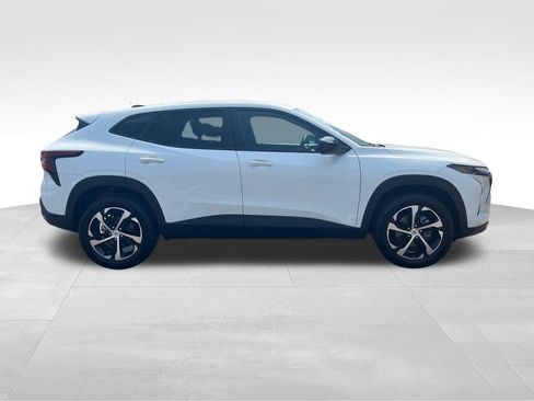 New 2026 Chevrolet Trax RS w/ Driver Confidence Package FWD image 6