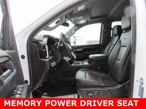 Used 2024 GMC Sierra 2500 Denali image 19