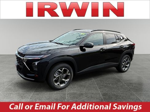New 2026 Chevrolet Trax LT w/ Driver Confidence Package FWD image 1