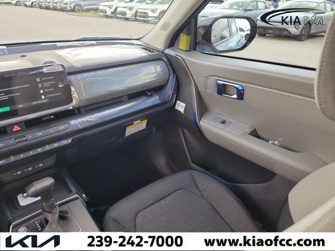 New 2027 Kia Seltos S FWD image 16