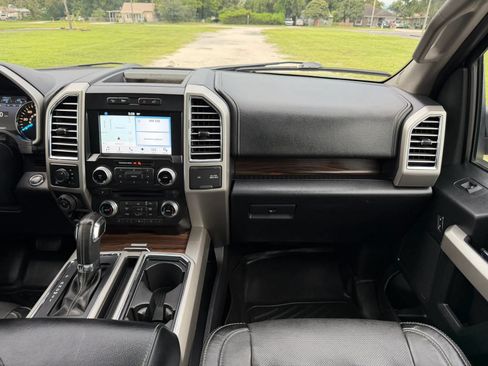 Used 2016 Ford F150 Lariat w/ Equipment Group 501A Mid AWD/4WD image 13
