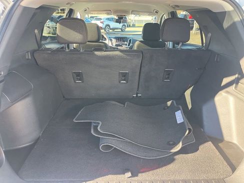 Used 2023 Chevrolet Equinox LT image 50