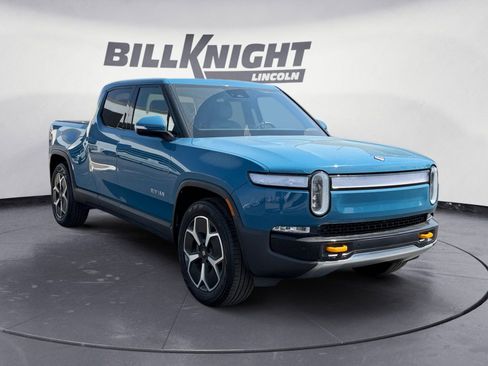 Used 2023 Rivian R1T Adventure image 7