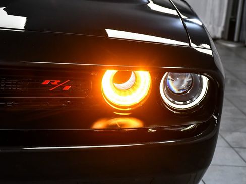 Used 2019 Dodge Challenger R/T Scat Pack RWD image 71