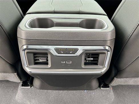 New 2026 GMC Sierra 2500 Denali w/ Denali Reserve Package image 18