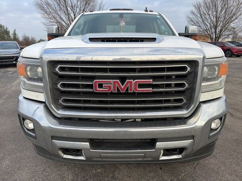 Used 2019 GMC Sierra 2500 SLT image 2