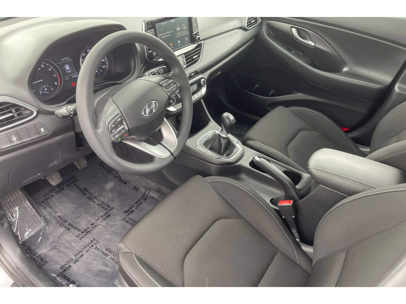 Used 2018 Hyundai Elantra GT FWD image 10