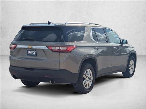 Used 2018 Chevrolet Traverse LT FWD image 5