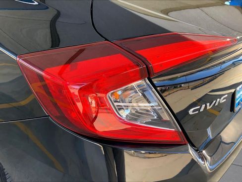 Used 2018 Honda Civic LX image 28