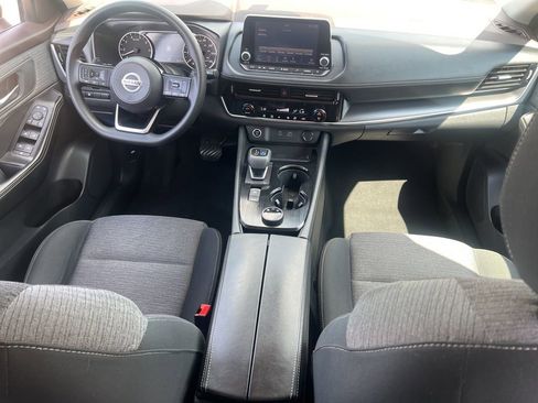 Used 2021 Nissan Rogue SV image 17