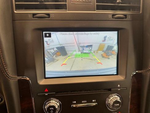 Used 2017 Lincoln Navigator L Reserve AWD/4WD image 11