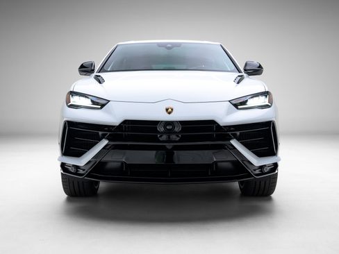 Used 2024 Lamborghini Urus S image 7