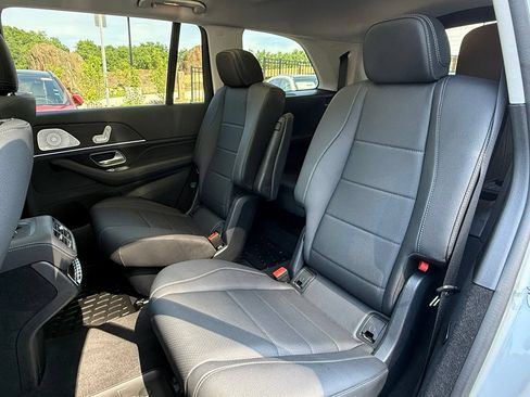 Used 2026 Mercedes-Benz GLS 450 4MATIC image 13