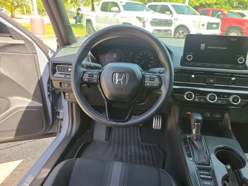 Used 2022 Honda Civic Sport image 16